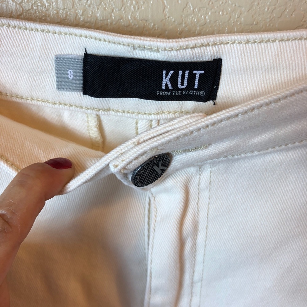 Kut From The Kloth || Charlotte Crop Capris Pants - Picture 4 of 10